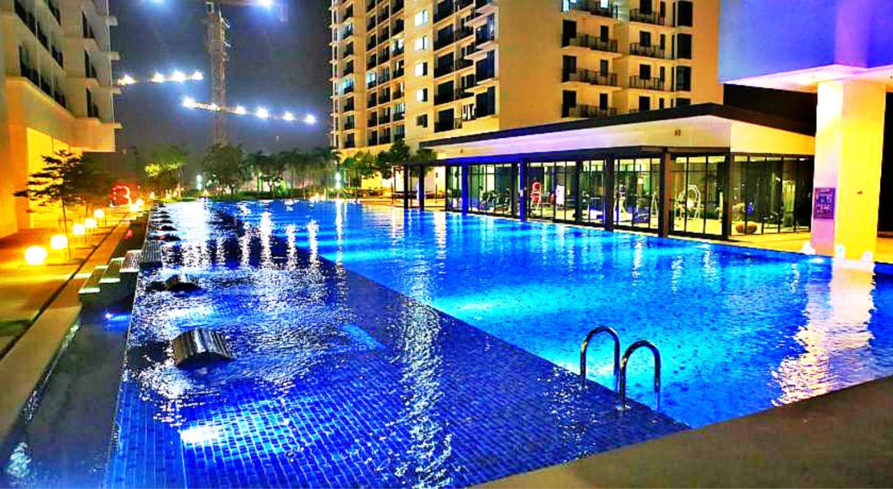 Peanut Butter Homestay - Trefoil Setia Alam Shah Alam Dış mekan fotoğraf