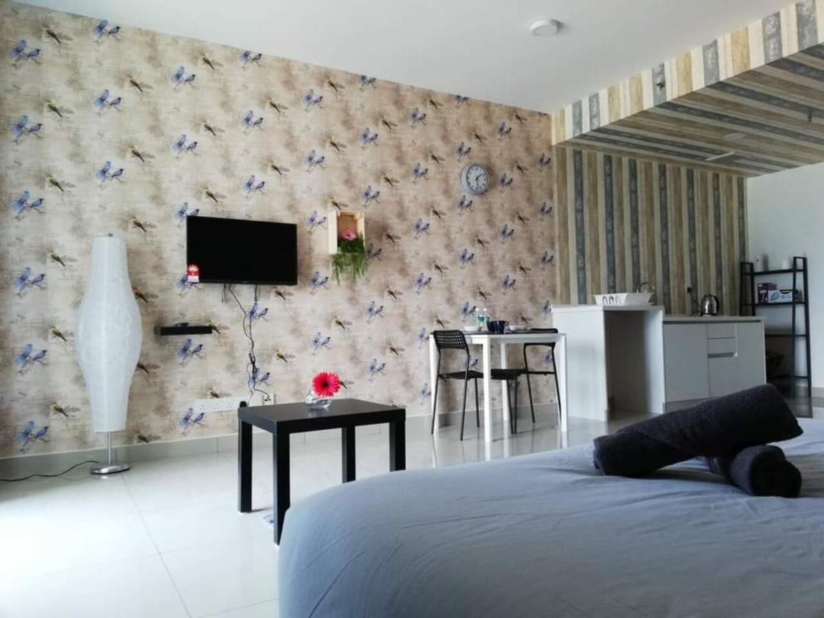 Peanut Butter Homestay - Trefoil Setia Alam Shah Alam Dış mekan fotoğraf