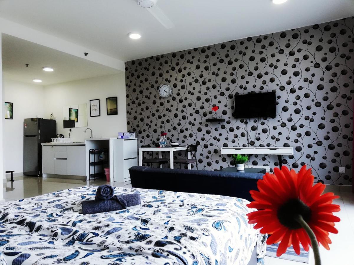 Peanut Butter Homestay - Trefoil Setia Alam Shah Alam Dış mekan fotoğraf